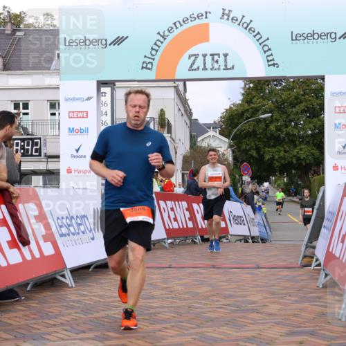 25.08.2024 - 20. Blankeneser Heldenlauf Strokosch-Dieckow http://msf.ph/oto/6822463 25.08.2024 09:49:15 Ziel 112, 131, 166 meine-sportfotos.de