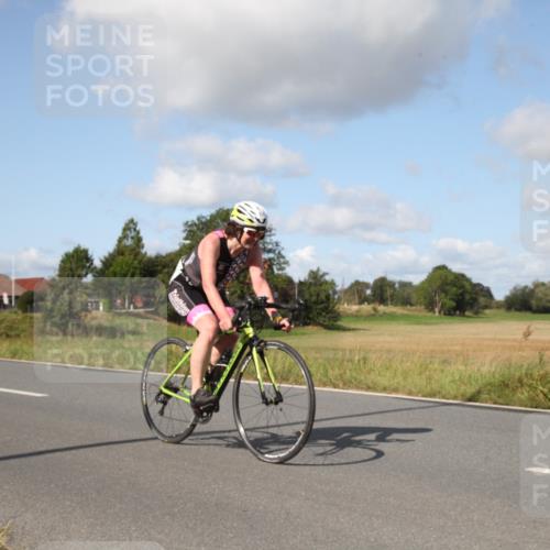 25.08.2024 - Elbe Triathlon Hamburg Fuchs,  Jonas http://msf.ph/oto/6822475 25.08.2024 10:34:13 Radfahren 565, 695, 731, 550, 627, 610 meine-sportfotos.de