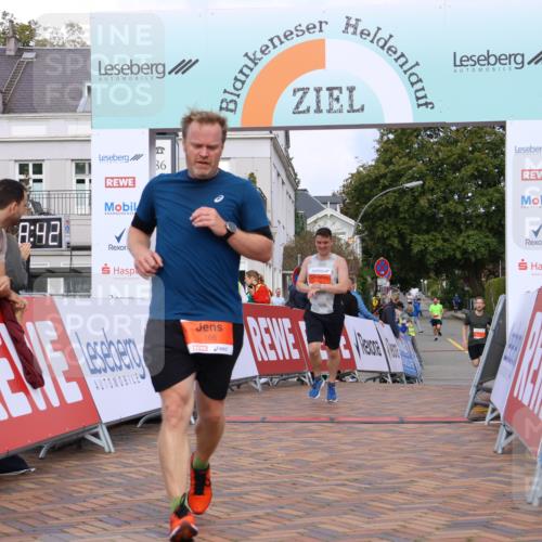 25.08.2024 - 20. Blankeneser Heldenlauf Strokosch-Dieckow http://msf.ph/oto/6822476 25.08.2024 09:49:15 Ziel 112, 131, 166 meine-sportfotos.de