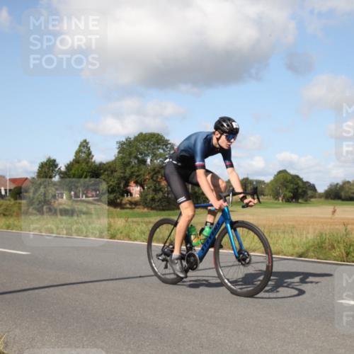 25.08.2024 - Elbe Triathlon Hamburg Fuchs,  Jonas http://msf.ph/oto/6822517 25.08.2024 10:33:39 Radfahren 594, 717, 563, 505, 679 meine-sportfotos.de