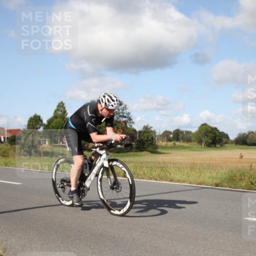 25.08.2024 - Elbe Triathlon Hamburg Fuchs,  Jonas http://msf.ph/oto/6822550 25.08.2024 10:33:08 Radfahren 683, 692, 411, 745 meine-sportfotos.de