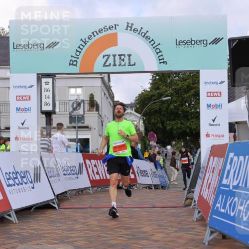 25.08.2024 - 20. Blankeneser Heldenlauf Strokosch-Dieckow http://msf.ph/oto/6822552 25.08.2024 09:49:25 Ziel 118, 127, 202 meine-sportfotos.de
