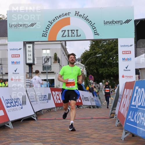 25.08.2024 - 20. Blankeneser Heldenlauf Strokosch-Dieckow http://msf.ph/oto/6822563 25.08.2024 09:49:26 Ziel 118, 127, 202 meine-sportfotos.de