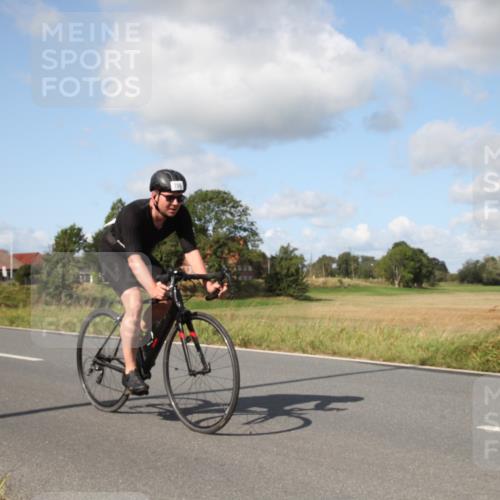 25.08.2024 - Elbe Triathlon Hamburg Fuchs,  Jonas http://msf.ph/oto/6822572 25.08.2024 10:32:57 Radfahren 746, 706, 497, 711, 683 meine-sportfotos.de