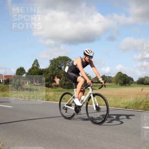 25.08.2024 - Elbe Triathlon Hamburg Fuchs,  Jonas http://msf.ph/oto/6822593 25.08.2024 10:32:44 Radfahren 518, 688, 677, 728, 748, 702, 548 meine-sportfotos.de