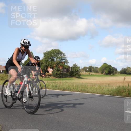 25.08.2024 - Elbe Triathlon Hamburg Fuchs,  Jonas http://msf.ph/oto/6822654 25.08.2024 10:32:13 Radfahren 761, 671, 586, 470, 743 meine-sportfotos.de