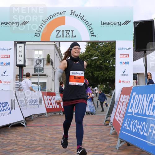25.08.2024 - 20. Blankeneser Heldenlauf Strokosch-Dieckow http://msf.ph/oto/6822667 25.08.2024 09:49:31 Ziel 127, 202 meine-sportfotos.de