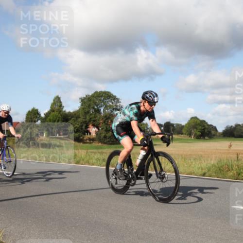 25.08.2024 - Elbe Triathlon Hamburg Fuchs,  Jonas http://msf.ph/oto/6822686 25.08.2024 10:31:21 Radfahren 354, 547, 752, 555, 709 meine-sportfotos.de