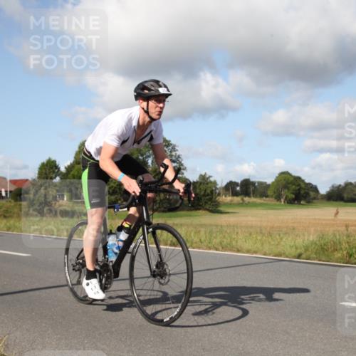 25.08.2024 - Elbe Triathlon Hamburg Fuchs,  Jonas http://msf.ph/oto/6822688 25.08.2024 10:31:20 Radfahren 354, 547, 752, 555, 709 meine-sportfotos.de