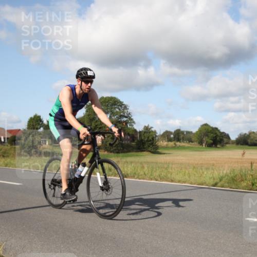 25.08.2024 - Elbe Triathlon Hamburg Fuchs,  Jonas http://msf.ph/oto/6822722 25.08.2024 10:30:44 Radfahren 373, 539, 723 meine-sportfotos.de