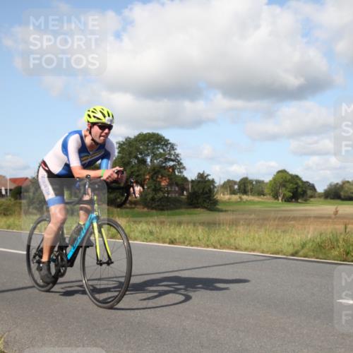 25.08.2024 - Elbe Triathlon Hamburg Fuchs,  Jonas http://msf.ph/oto/6822742 25.08.2024 10:30:21 Radfahren 1845, 680, 685 meine-sportfotos.de