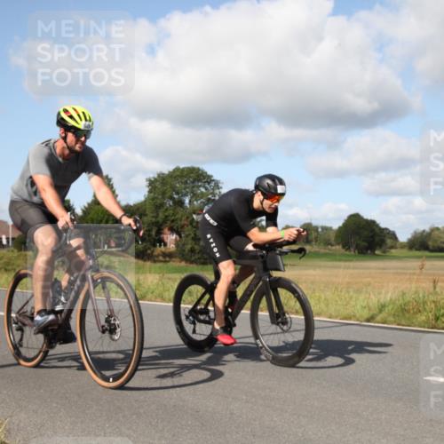 25.08.2024 - Elbe Triathlon Hamburg Fuchs,  Jonas http://msf.ph/oto/6822755 25.08.2024 10:30:12 Radfahren 721, 628, 1845, 680 meine-sportfotos.de