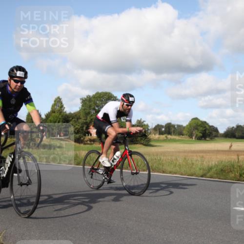 25.08.2024 - Elbe Triathlon Hamburg Fuchs,  Jonas http://msf.ph/oto/6822781 25.08.2024 10:29:55 Radfahren 587, 691, 715, 727, 331, 446, 693, 681, 753 meine-sportfotos.de