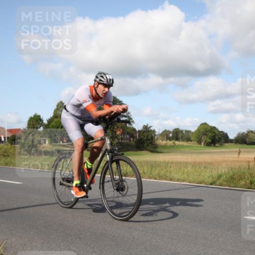 25.08.2024 - Elbe Triathlon Hamburg Fuchs,  Jonas http://msf.ph/oto/6822787 25.08.2024 10:29:51 Radfahren 697, 587, 691, 715, 727, 331, 446, 693 meine-sportfotos.de