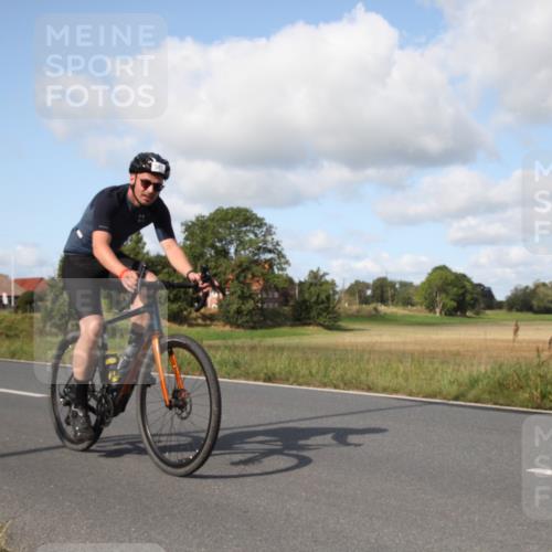 25.08.2024 - Elbe Triathlon Hamburg Fuchs,  Jonas http://msf.ph/oto/6822793 25.08.2024 10:29:50 Radfahren 697, 587, 691, 715, 727, 331, 446, 693 meine-sportfotos.de