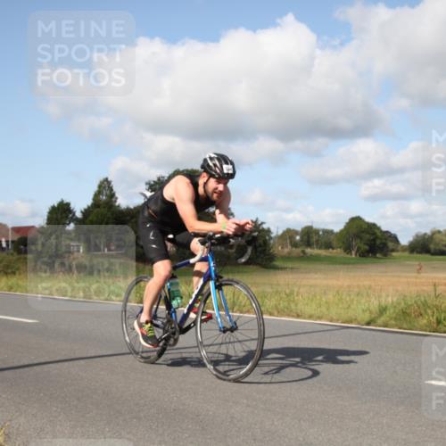 25.08.2024 - Elbe Triathlon Hamburg Fuchs,  Jonas http://msf.ph/oto/6822806 25.08.2024 10:29:39 Radfahren 720, 694, 699, 484 meine-sportfotos.de
