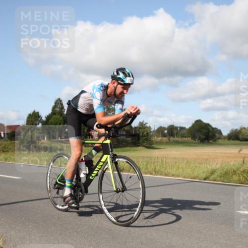 25.08.2024 - Elbe Triathlon Hamburg Fuchs,  Jonas http://msf.ph/oto/6822811 25.08.2024 10:29:37 Radfahren 720, 694, 699, 484 meine-sportfotos.de