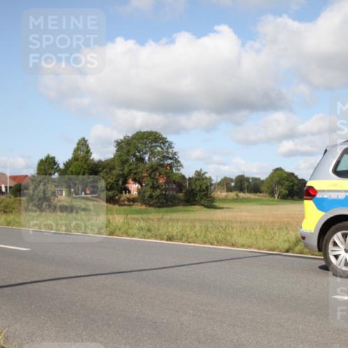 25.08.2024 - Elbe Triathlon Hamburg Fuchs,  Jonas http://msf.ph/oto/6822822 25.08.2024 10:29:16 Radfahren 585, 574 meine-sportfotos.de