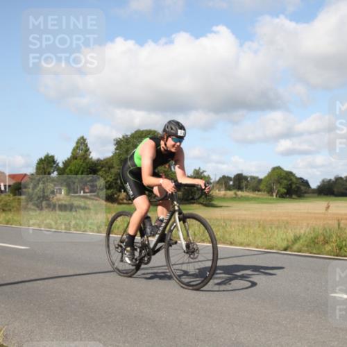 25.08.2024 - Elbe Triathlon Hamburg Fuchs,  Jonas http://msf.ph/oto/6822831 25.08.2024 10:29:14 Radfahren 430, 585, 574 meine-sportfotos.de