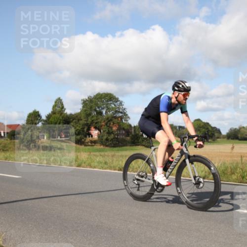 25.08.2024 - Elbe Triathlon Hamburg Fuchs,  Jonas http://msf.ph/oto/6822848 25.08.2024 10:29:00 Radfahren 650, 724, 485 meine-sportfotos.de
