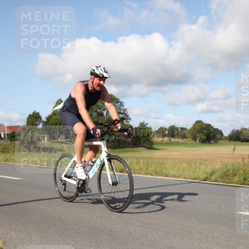 25.08.2024 - Elbe Triathlon Hamburg Fuchs,  Jonas http://msf.ph/oto/6822859 25.08.2024 10:28:45 Radfahren 453, 463, 452, 405, 663 meine-sportfotos.de