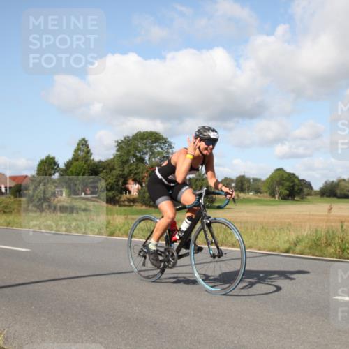 25.08.2024 - Elbe Triathlon Hamburg Fuchs,  Jonas http://msf.ph/oto/6822867 25.08.2024 10:28:42 Radfahren 453, 463, 452, 405, 663 meine-sportfotos.de