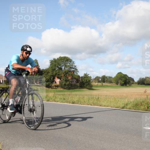 25.08.2024 - Elbe Triathlon Hamburg Fuchs,  Jonas http://msf.ph/oto/6822907 25.08.2024 10:28:09 Radfahren 496, 626 meine-sportfotos.de