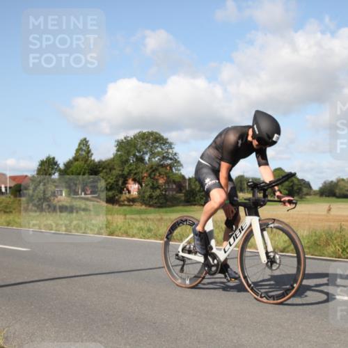 25.08.2024 - Elbe Triathlon Hamburg Fuchs,  Jonas http://msf.ph/oto/6822936 25.08.2024 10:27:31 Radfahren 494, 710, 579, 545 meine-sportfotos.de