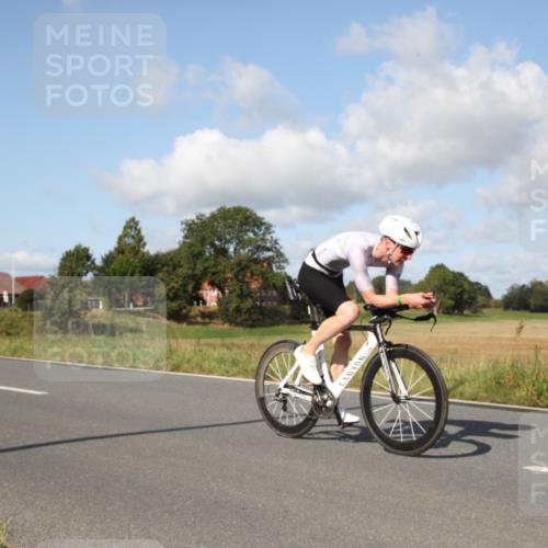 25.08.2024 - Elbe Triathlon Hamburg Fuchs,  Jonas http://msf.ph/oto/6822950 25.08.2024 10:27:18 Radfahren 562, 669, 589, 542 meine-sportfotos.de