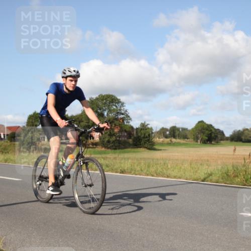 25.08.2024 - Elbe Triathlon Hamburg Fuchs,  Jonas http://msf.ph/oto/6822958 25.08.2024 10:27:13 Radfahren 498, 477, 562, 669, 589 meine-sportfotos.de