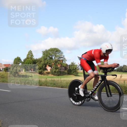 25.08.2024 - Elbe Triathlon Hamburg Fuchs,  Jonas http://msf.ph/oto/6822998 25.08.2024 10:26:02 Radfahren 678, 530, 636 meine-sportfotos.de