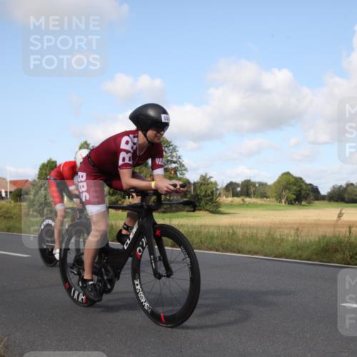 25.08.2024 - Elbe Triathlon Hamburg Fuchs,  Jonas http://msf.ph/oto/6823003 25.08.2024 10:26:01 Radfahren 524, 678, 530, 636 meine-sportfotos.de