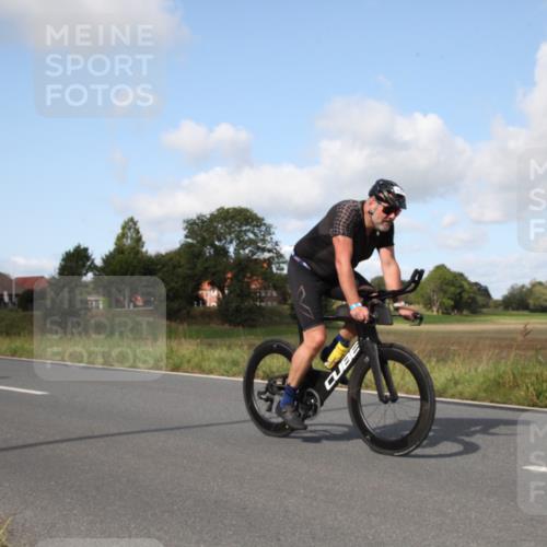 25.08.2024 - Elbe Triathlon Hamburg Fuchs,  Jonas http://msf.ph/oto/6823016 25.08.2024 10:25:52 Radfahren 514, 651, 630, 643, 524 meine-sportfotos.de