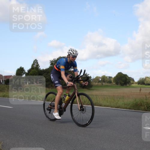 25.08.2024 - Elbe Triathlon Hamburg Fuchs,  Jonas http://msf.ph/oto/6823060 25.08.2024 10:25:14 Radfahren 457, 464, 365, 375, 558 meine-sportfotos.de