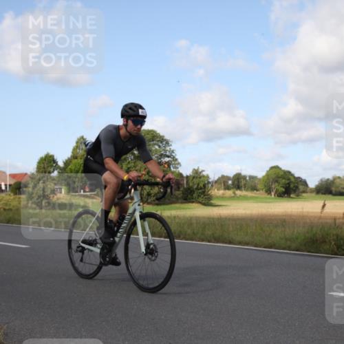 25.08.2024 - Elbe Triathlon Hamburg Fuchs,  Jonas http://msf.ph/oto/6823087 25.08.2024 10:24:13 Radfahren 604, 582, 461 meine-sportfotos.de