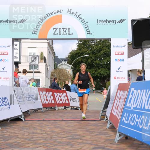 25.08.2024 - 20. Blankeneser Heldenlauf Strokosch-Dieckow http://msf.ph/oto/6823093 25.08.2024 09:50:24 Ziel 119 meine-sportfotos.de