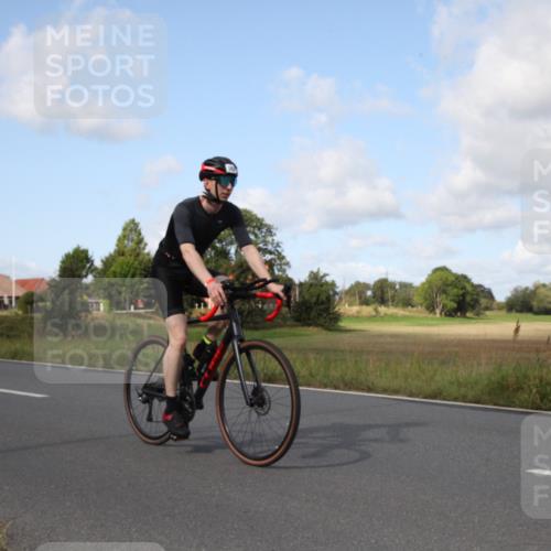 25.08.2024 - Elbe Triathlon Hamburg Fuchs,  Jonas http://msf.ph/oto/6823094 25.08.2024 10:24:11 Radfahren 604, 582, 461 meine-sportfotos.de
