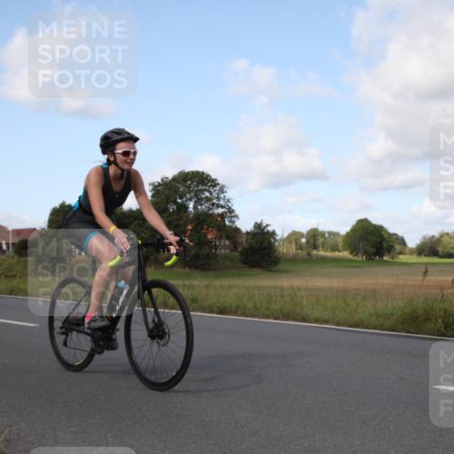25.08.2024 - Elbe Triathlon Hamburg Fuchs,  Jonas http://msf.ph/oto/6823098 25.08.2024 10:24:04 Radfahren 304, 472, 604, 582 meine-sportfotos.de