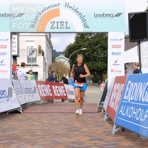 25.08.2024 - 20. Blankeneser Heldenlauf Strokosch-Dieckow http://msf.ph/oto/6823113 25.08.2024 09:50:24 Ziel 119 meine-sportfotos.de