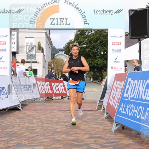 25.08.2024 - 20. Blankeneser Heldenlauf Strokosch-Dieckow http://msf.ph/oto/6823178 25.08.2024 09:50:25 Ziel 119 meine-sportfotos.de