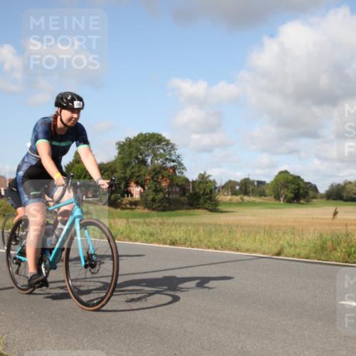 25.08.2024 - Elbe Triathlon Hamburg Fuchs,  Jonas http://msf.ph/oto/6823183 25.08.2024 10:22:51 Radfahren 471, 576, 506, 793, 509, 491, 656, 664 meine-sportfotos.de