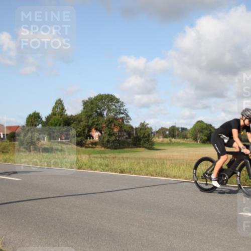 25.08.2024 - Elbe Triathlon Hamburg Fuchs,  Jonas http://msf.ph/oto/6823191 25.08.2024 10:22:50 Radfahren 471, 576, 506, 793, 509, 491, 656, 664 meine-sportfotos.de