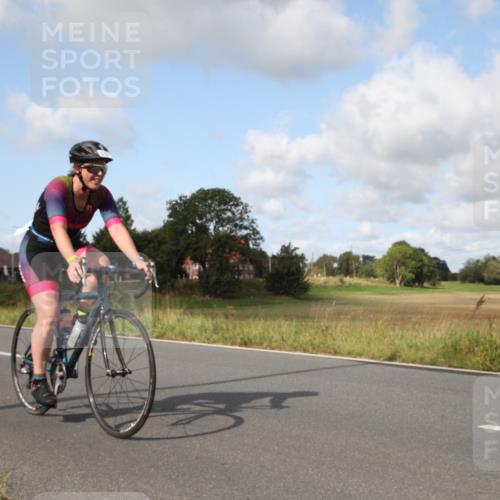 25.08.2024 - Elbe Triathlon Hamburg Fuchs,  Jonas http://msf.ph/oto/6823250 25.08.2024 10:22:09 Radfahren 570, 633, 559, 517, 622, 660, 538, 389, 654, 662 meine-sportfotos.de