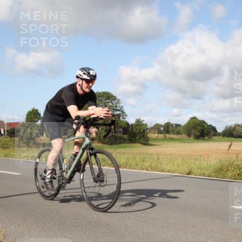 25.08.2024 - Elbe Triathlon Hamburg Fuchs,  Jonas http://msf.ph/oto/6823276 25.08.2024 10:21:58 Radfahren 553, 382, 631, 588, 593, 460, 570 meine-sportfotos.de