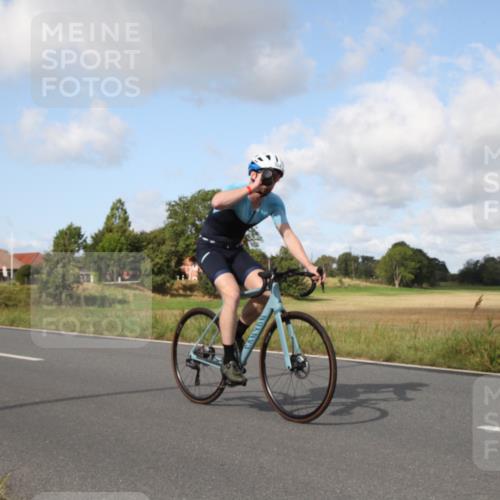 25.08.2024 - Elbe Triathlon Hamburg Fuchs,  Jonas http://msf.ph/oto/6823310 25.08.2024 10:21:37 Radfahren 357, 476, 614, 652, 584, 529, 611 meine-sportfotos.de