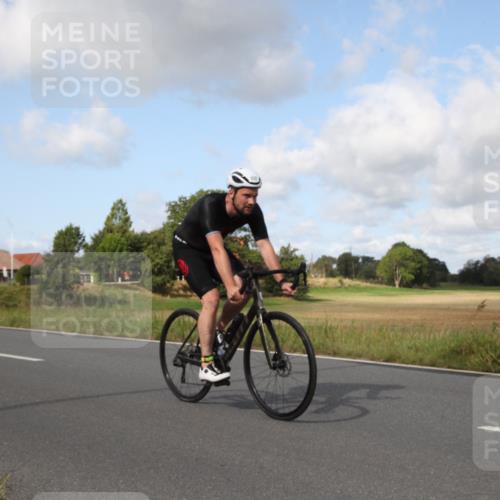 25.08.2024 - Elbe Triathlon Hamburg Fuchs,  Jonas http://msf.ph/oto/6823314 25.08.2024 10:21:36 Radfahren 357, 476, 614, 652, 584, 529, 611 meine-sportfotos.de