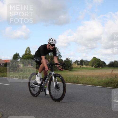 25.08.2024 - Elbe Triathlon Hamburg Fuchs,  Jonas http://msf.ph/oto/6823334 25.08.2024 10:21:28 Radfahren 569, 659, 556, 613, 554, 357, 476, 614 meine-sportfotos.de