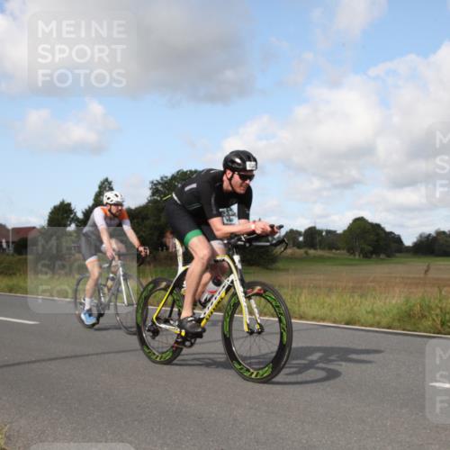 25.08.2024 - Elbe Triathlon Hamburg Fuchs,  Jonas http://msf.ph/oto/6823367 25.08.2024 10:21:15 Radfahren 647, 639, 583, 632, 592, 273 meine-sportfotos.de