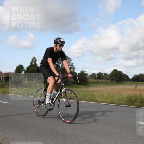 25.08.2024 - Elbe Triathlon Hamburg Fuchs,  Jonas http://msf.ph/oto/6823379 25.08.2024 10:21:10 Radfahren 487, 619, 344, 647, 639, 583, 632, 592 meine-sportfotos.de