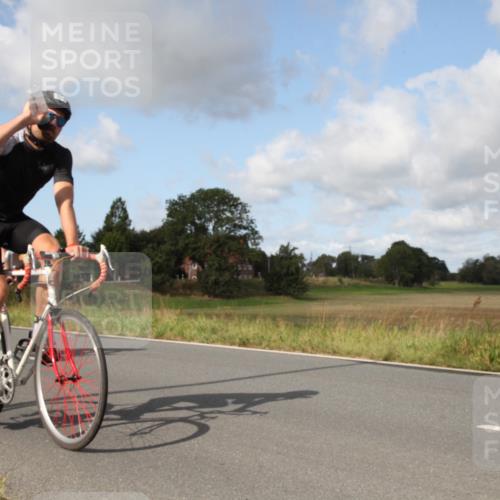 25.08.2024 - Elbe Triathlon Hamburg Fuchs,  Jonas http://msf.ph/oto/6823389 25.08.2024 10:21:07 Radfahren 607, 350, 487, 619, 344, 647, 639, 583 meine-sportfotos.de